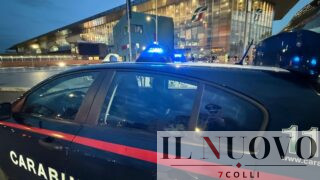 Roma, non riescono a rapinare un 26enne e lo accoltellano: fermati 3 stranieri