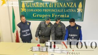 Formia, fermata con 17 chili di cocaina nascosti nel doppiofondo dell’auto: il carico valeva oltre 2 milioni di euro