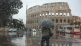 Meteo di Roma  e provincia, domenica di pioggia e temporali: gli orari da tenere d’occhio