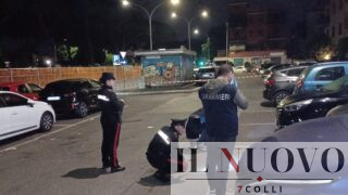 Roma, spari nella notte in via Togliatti: due agguati a pochi metri di distanza, feriti due uomini