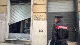 Roma, colpo (fallito) nella notte nella gioielleria a San Giovanni: banda della saracinesca in fuga (FOTO)