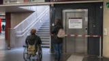 Roma, disabili ‘ostaggio’ della metro: la Lega attacca Atac e il Campidoglio sugli “Ascensori fuori servizio”