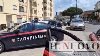 Aprilia, spari nella notte: 7 colpi contro la serranda di un negozio