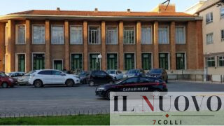 Latina, l’impiegato non gli blocca la carta: “E io blocco te: ti spezzo”, 51enne dà in escandescenze e danneggia l’ufficio postale
