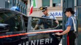 Roma, «Se mi lasci ti uccido». Calci, pugni e minacce a una 19enne: arrestato fidanzato violento
