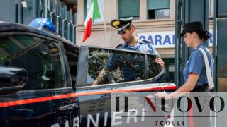 Roma, «Se mi lasci ti uccido». Calci, pugni e minacce a una 19enne: arrestato fidanzato violento