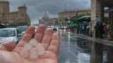 Roma: chicchi di grandine come sassi dopo il gran caldo tra Colosseo, Garbatella ed Eur