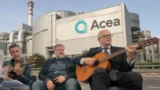 Benedetta Politica – De Gregori difende il silenzio, Silvestri il palco politico: ma quanto è libero un artista troppo vicino al Campidoglio?