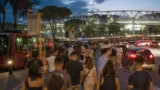 Geolier all’Olimpico, Roma alla prova traffico: metro aperte fino all’1:30 e bus verso lo stadio