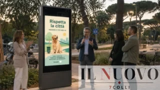Roma, 61mila € d’affitto per 4 totem AMA anti-degrado: il Campidoglio ‘educa’ a caro prezzo i romani