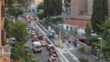 Roma, ciclabile infinita ai Parioli: ambulanze bloccate e residenti furiosi