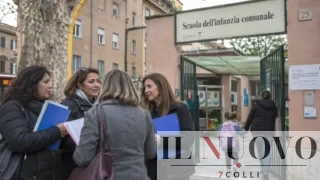 Supplenti nelle scuole di Roma, dietrofront del Campidoglio dopo il pressing M5S: “Le supplenti tornano in partita”