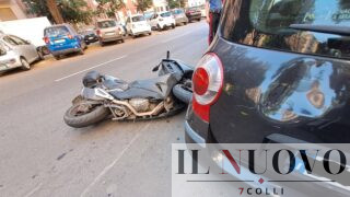 Roma, incidente tra moto in viale Marconi: feriti due centauri, chiusa la strada (FOTO)