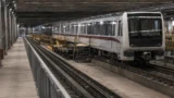Metro B, il treno nuovo di Gualtieri resta fermo: la “Nuova era” promessa dall’assessore Patanè è ancora in fase di collaudo