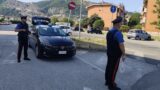 Tentato omicidio ad Artena: 29enne aggredito con una chiave svitabulloni e accoltellato: due arresti