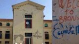 Ostia, soldi pubblici per gli occupanti abusivi: “All’ex colonia Vittorio Emanuele bollette pagate da Roma Capitale per oltre mezzo milione”