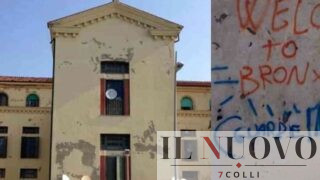 Ostia, soldi pubblici per gli occupanti abusivi: “All’ex colonia Vittorio Emanuele bollette pagate da Roma Capitale per oltre mezzo milione”