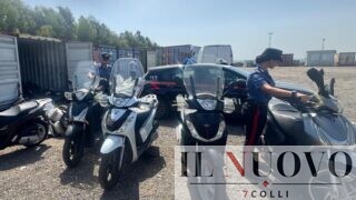 Roma, scoperto il deposito delle moto rubate: sequestrati 21 container a Ponte Galeria, fermati tre uomini (FOTO E VIDEO)