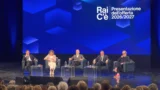Palinsesti Rai 2026/2027, l’AD Rossi ribalta l’accusa di “TeleMeloni”: “Abbiamo riportato Benigni in Rai dopo 12 anni”