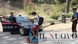 Roma, monopattini senza assicurazione: pioggia di multe, 126 controlli e oltre 8mila euro di sanzioni