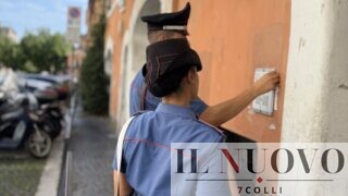 Pomezia, lancia acido contro il compagno dopo una lite e lo sfregia al volto: arrestata 29enne