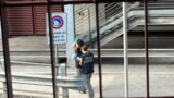Roma, sale sul tetto del centro commerciale e si lancia nel vuoto: morta sul colpo
