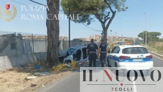 Roma, tragedia a Ponte di Nona: auto si schianta contro un albero, morto un uomo di 66 anni