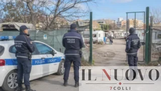 Roma, vigili fuori i campi rom invece che in strada tra i cittadini: Santori (Lega) accusa Gualtieri