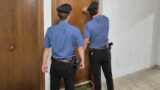 “Se non paghi ti ammazzano”: 16enne terrorizzato per un debito di droga alle porte di Roma. Arrestata 44enne
