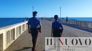 Ostia, “Datemi le borse o spariamo”: terrore al pontile, rapinano due sorelle e i loro amici e scappano. Il racconto