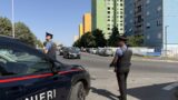 Tor Bella Monaca, “Riparami l’auto gratis”. Lui si rifiuta e gli bruciano due macchine