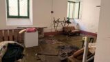 Ostia, Gualtieri inaugura, gli abusivi pure: riapre la moschea (irregolare), dentro degrado e accampamenti (FOTO E VIDEO)