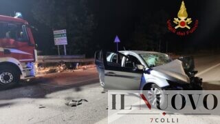 Roma, perde il controllo dell’auto e si schianta contro il guard rail a Montesacro: ragazzo in codice rosso