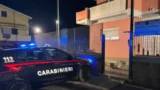 Ardea, lite per ‘attenzioni non gradite’ rivolte alla madre finisce a coltellate: 36enne arrestato per tentato omicidio