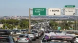 Ferragosto sulle strade, partenze e rientri da incubo: ecco le ore giuste per evitare le code