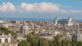 Meteo Roma e provincia, ancora caldo fino a 34 gradi, ma tornano vento e temporali: dove può piovere il 19 agosto