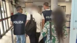Aeroporto di Ciampino, ricercato dall’Interpol da quattro anni per omicidio: arrestato appena sbarcato dall’Inghilterra