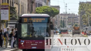 Roma, i tram tornano sul percorso ma senza tram: 3 e 19 “ripristinati”, viaggiano ancora con i bus