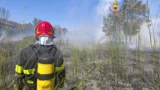 Fiumicino-Ponte Galeria, incendio vicino alla ferrovia: incendio sui binari, stop ai treni