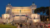 Roma, il Vittoriano apre di notte: oggi anche Colosseo e Pantheon visitabili fino a tardi. Tutte le informazioni