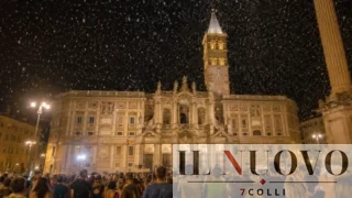 Roma, torna la neve in pieno agosto: spettacolo fino a mezzanotte a Santa Maria Maggiore
