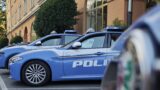 Roma, “Dammi i soldi”: tenta l’estorsione in lavanderia, poi tenta di uccidere il titolare a colpi di accetta