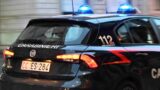 Roma, incendio sul balcone: anziano allettato rischia di morire soffocato. Tre carabiniere lo salvano, due finiscono in ospedale
