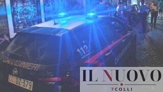 Roma, famiglia di turisti accerchiata, aggredita e rapinata sul Lungotevere Aventino: 3 arresti, caccia al complice fuggito
