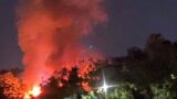Roma, spaventoso incendio a Pietralata: evacuata una palazzina, pioggia di cenere sul quartiere