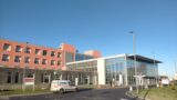 Pomezia, trovato morto il 37enne sfregiato con l’acido dalla fidanzata: è mistero sulle cause