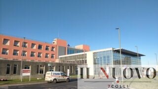 Pomezia, trovato morto il 37enne sfregiato con l’acido dalla fidanzata: è mistero sulle cause