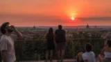 Roma, eclissi e stelle cadenti: gli eventi imperdibili della notte più spettacolare dell’estate
