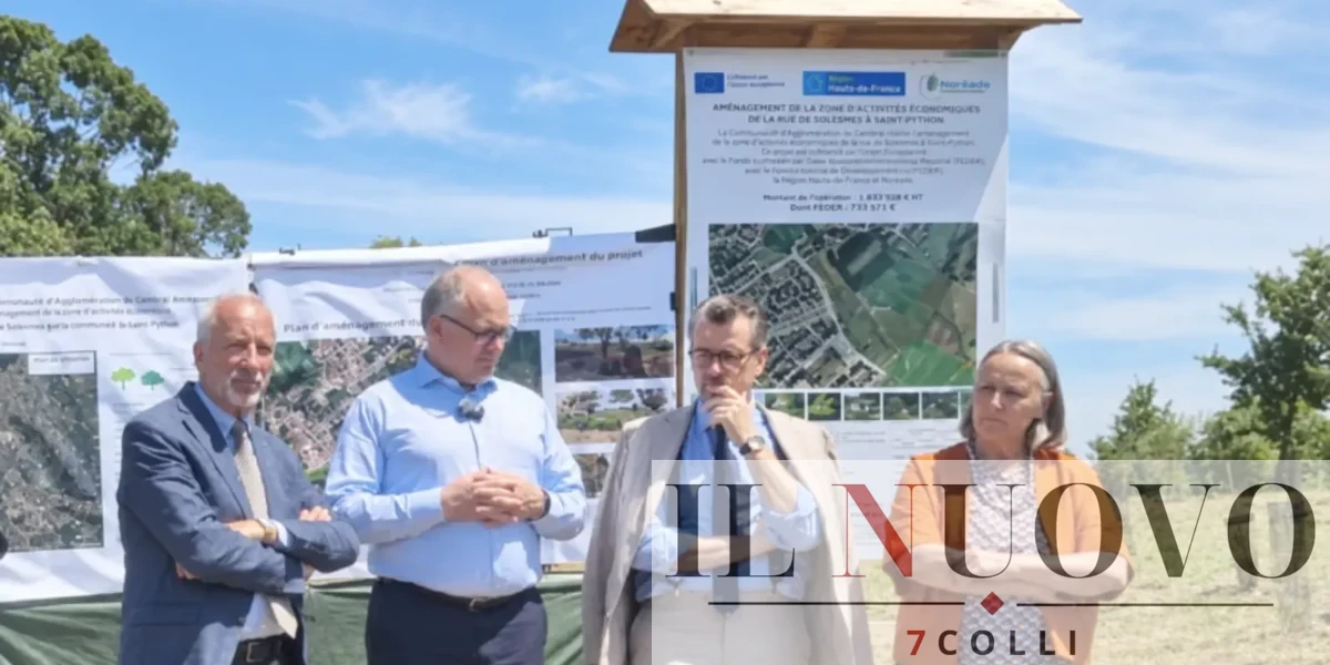Gualtieri, Alfonsi, il vice presidente della Città Metropolitana di Roma e il mini sindaco del X Municipio di Roma a Ostia, in una iniziativa del 2025