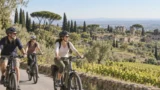 Castelli Romani, 22 chilometri in e-bike tra rovine, olio e prodotti tipici: il tour di sabato